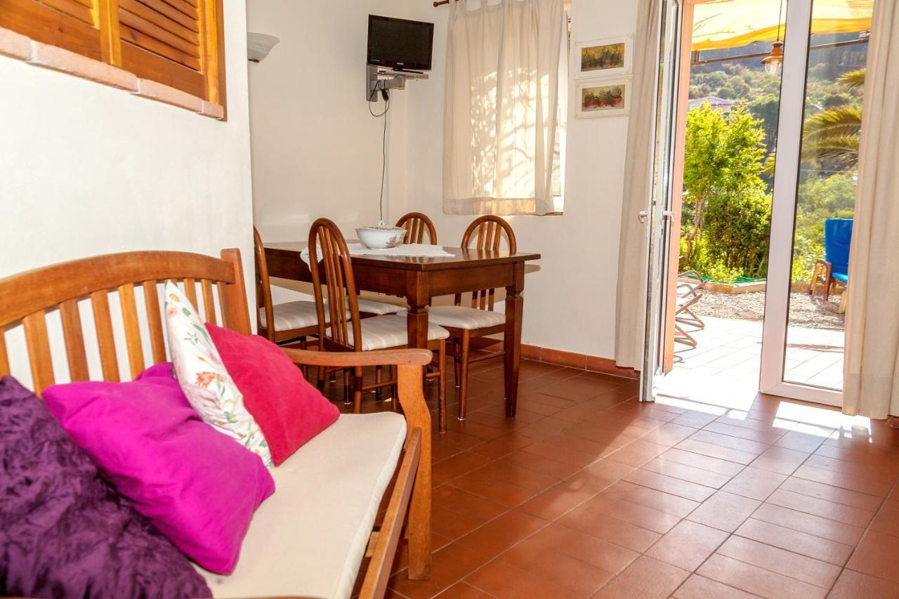 Casale Le Pitte Villa Porto Azzurro Exterior photo