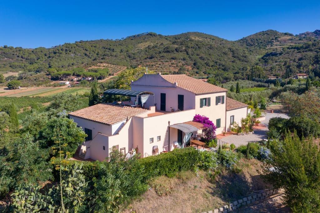 Casale Le Pitte Villa Porto Azzurro Exterior photo